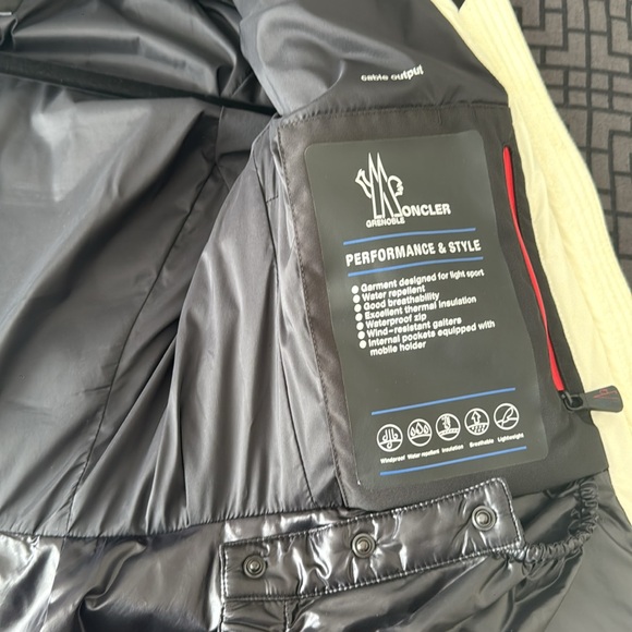 Moncler Grenoble bruche ski jacket - Picture 9 of 9
